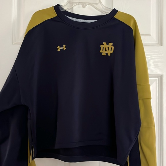 Women’s Notre Dame Under Armour Crop Sweatshirt - Picture 1 of 2